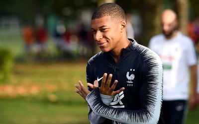 飞亚体育热评-奥卡福尔又成比赛胜负手